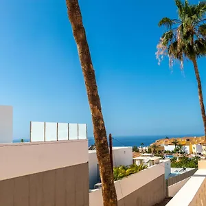 paradise-court-11.in-canary-islands.com/